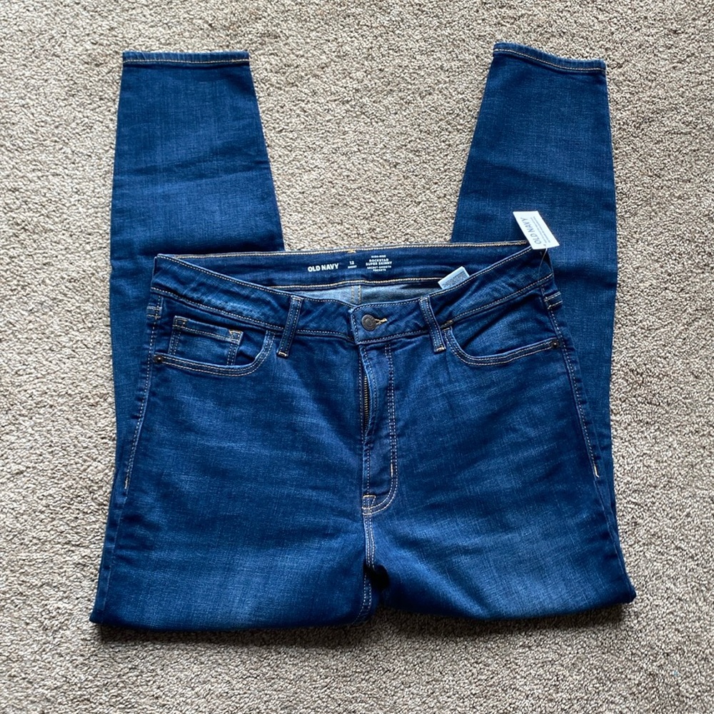 NWT Womens 12 Short Old Navy High Rise Super Skinny Rockstar Jeans